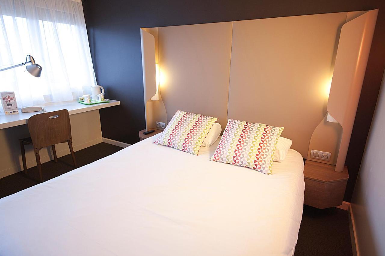 กัมปานีเล เคลมงต์ เฟร์รอง ซุด โอบิเยร์ Hotel โอบิแยร์ ภายนอก รูปภาพ