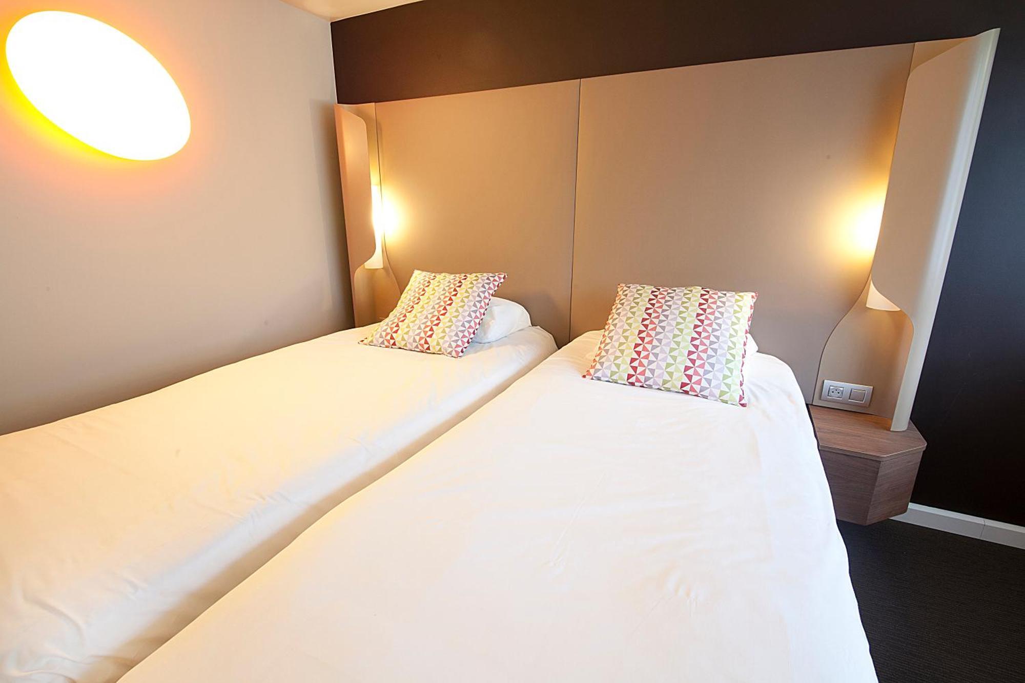 กัมปานีเล เคลมงต์ เฟร์รอง ซุด โอบิเยร์ Hotel โอบิแยร์ ภายนอก รูปภาพ